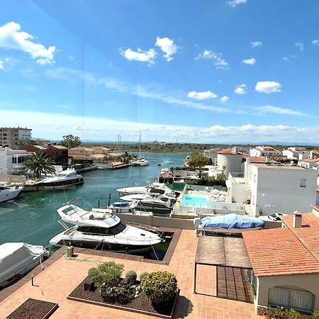 Cap Llarg Apartment Roses Bagian luar foto
