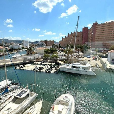 Cap Llarg Apartment Roses Bagian luar foto