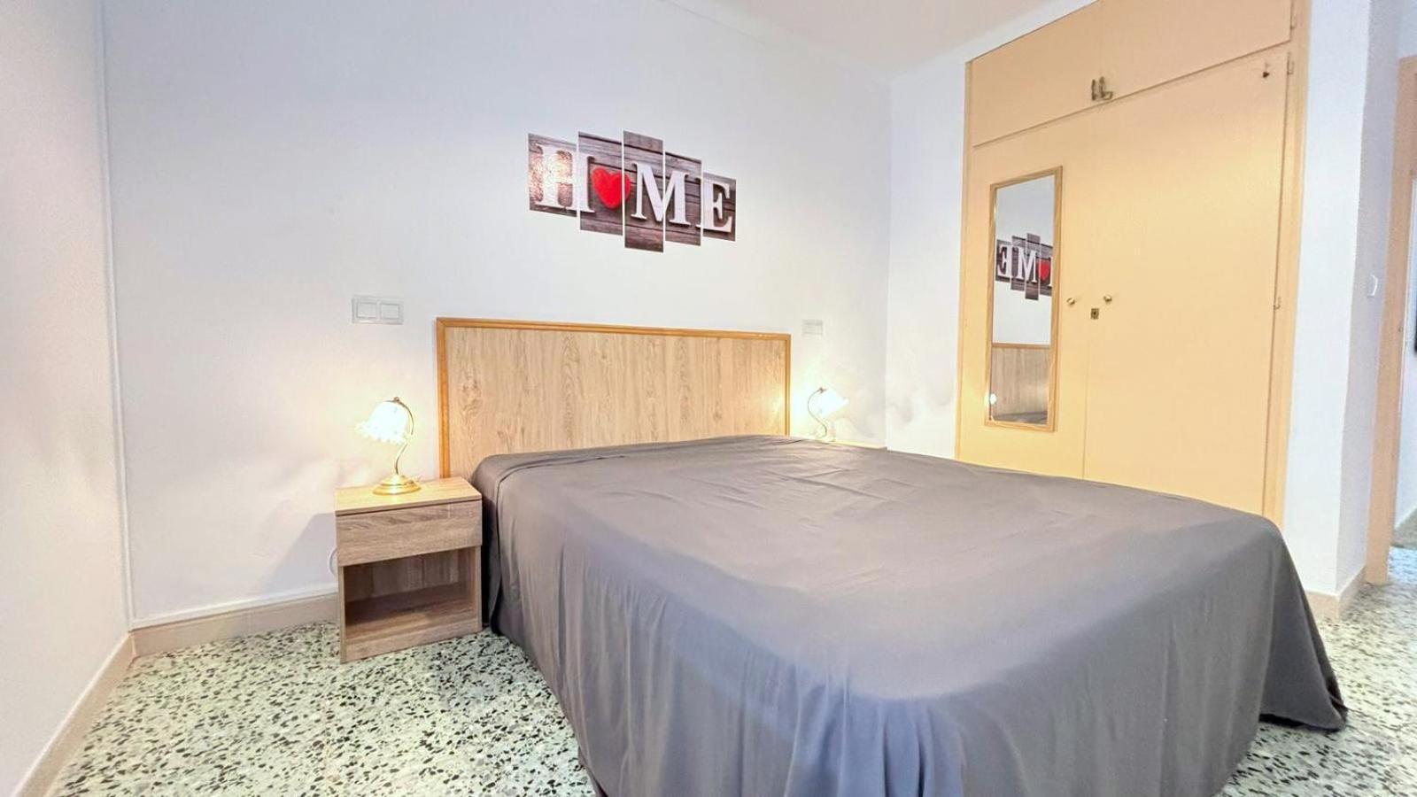 Cap Llarg Apartment Roses Bagian luar foto
