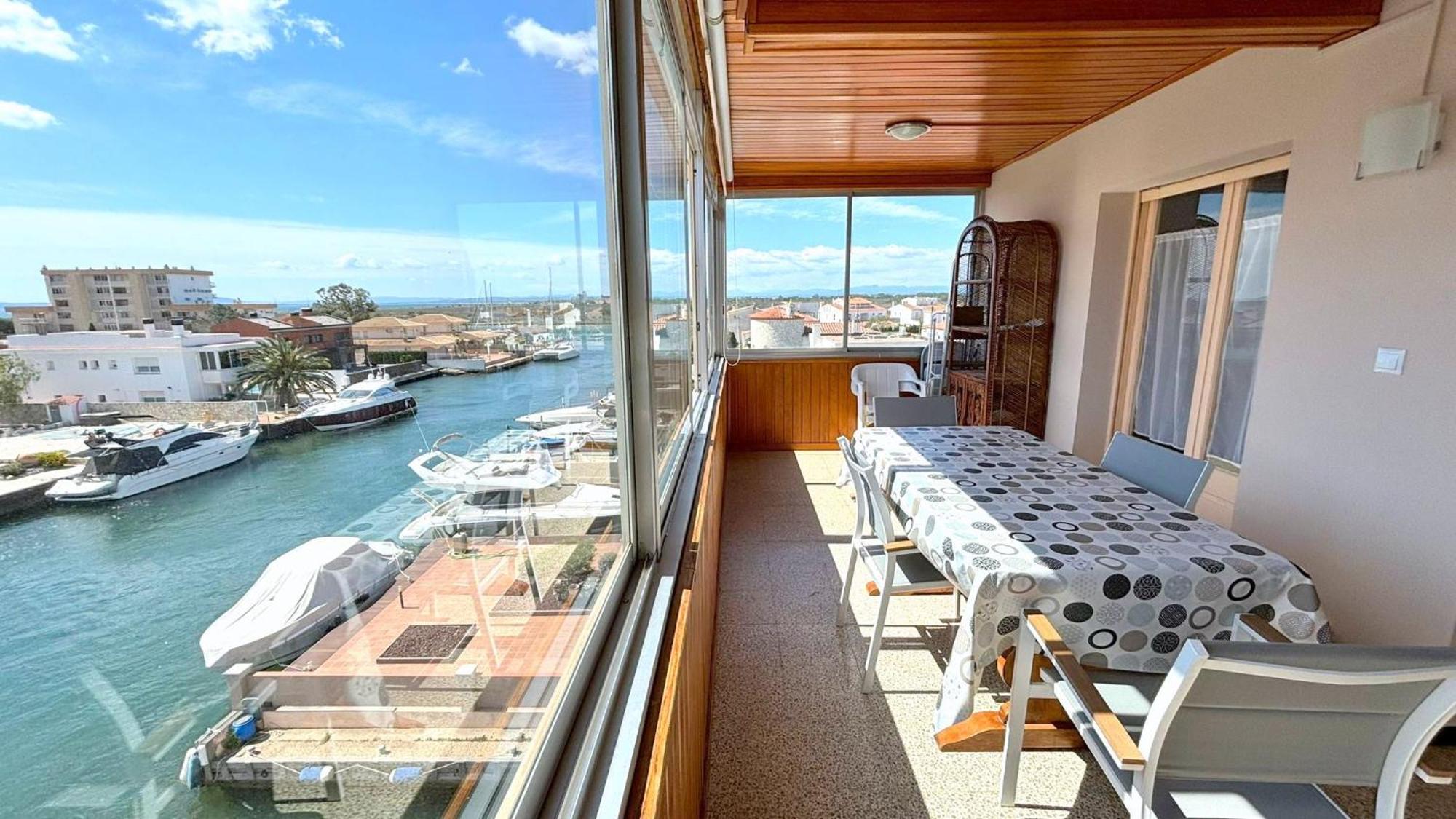 Cap Llarg Apartment Roses Bagian luar foto