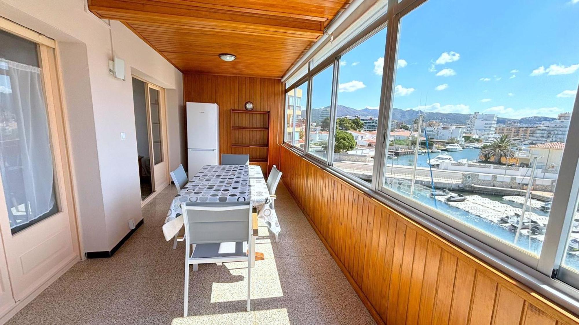 Cap Llarg Apartment Roses Bagian luar foto